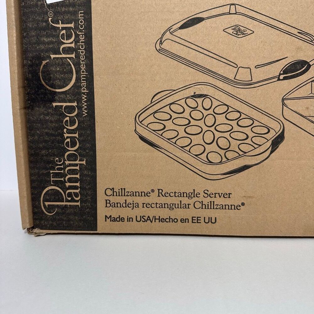 Pampered Chef (3) Piece Chillzanne Rectangle Server Set White Plastic w/ Snap Li